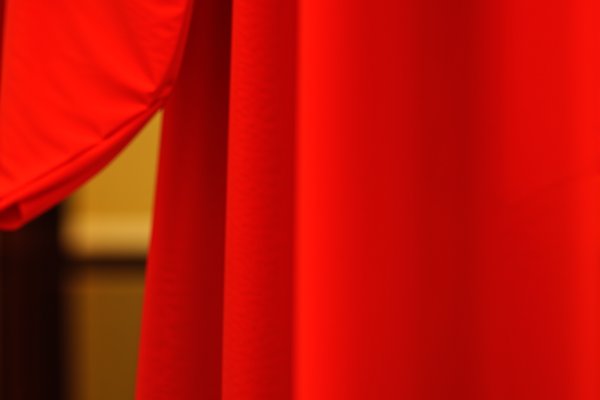 中国の婚礼の伝統：婚約から披露宴まで